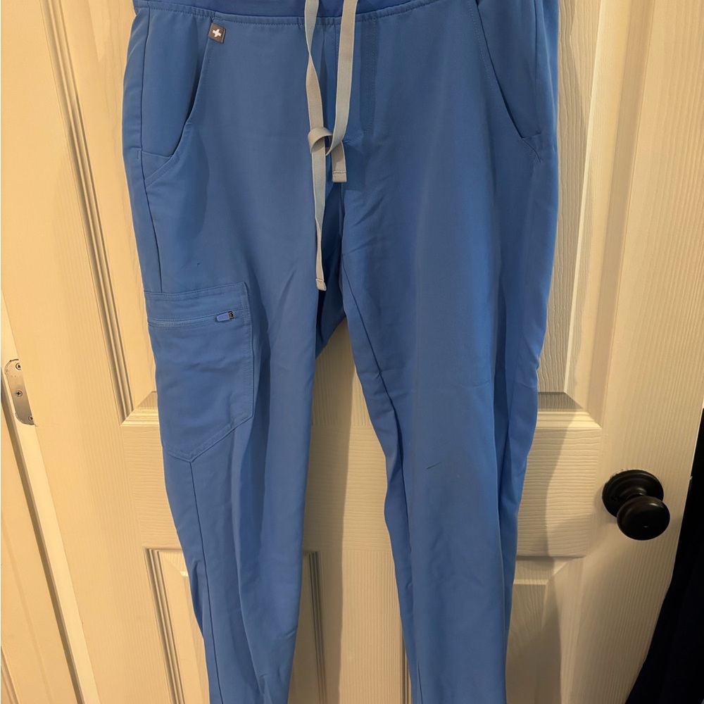 Blue jogger scrub pants (figs